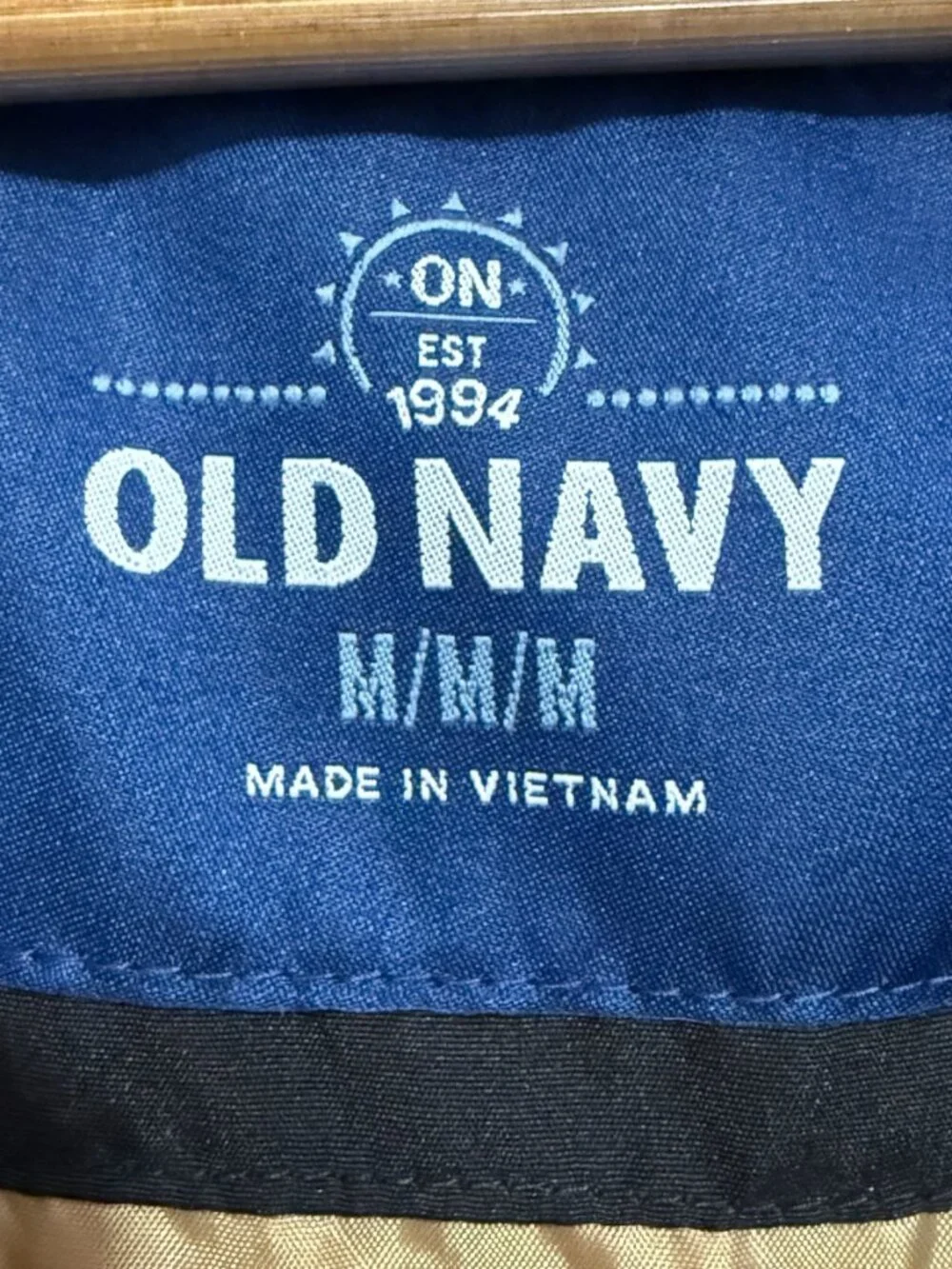 Old Navy Men's Frost Free Quilted Puffer Vest Sz M Black Outdoors Full Zip Snap